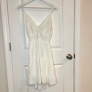 Women's White Embroidered strap Cut Out Back bow sun dress Sz M